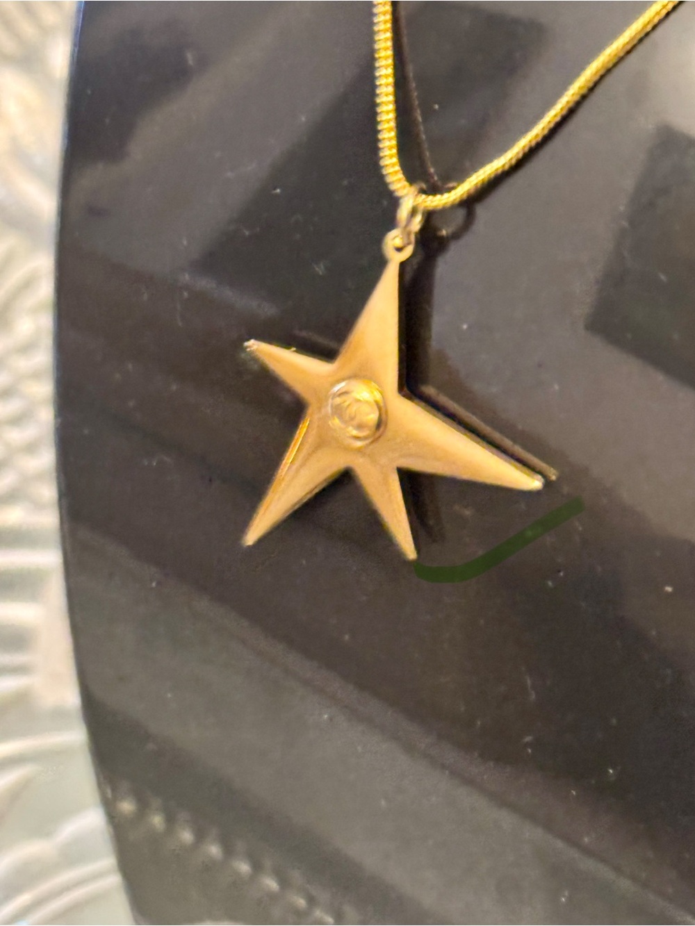 Authentic &Original !CHANEL Gold Star Charm large with a beautiful gold chain - Picture 13 of 13